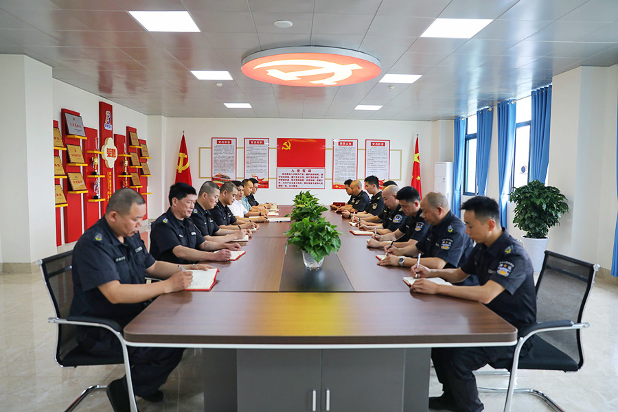 定期开展党日学习教育1.JPG