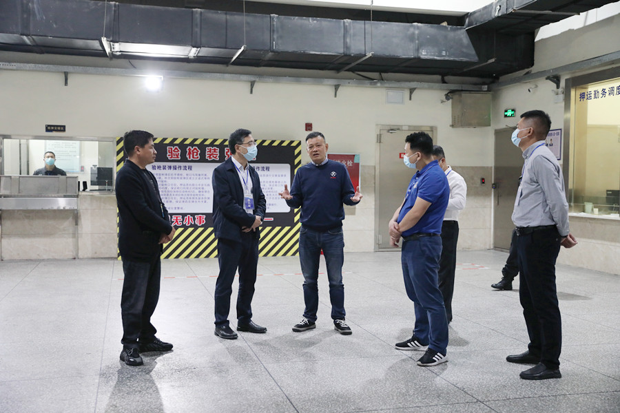 产业并进 合作共赢|福建漳州金盾城市服务集团董事长施艺雄一行到四川融通安防集团考察交流(图7) 配图4.jpg