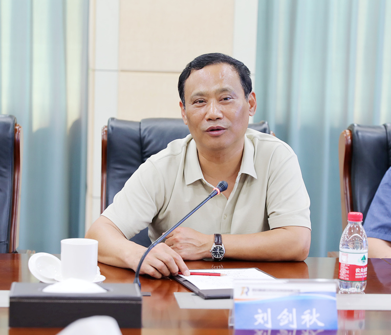 江西省南昌市保安服务总公司到四川融通安防集团考察交流(图6) 刘剑秋总经理.jpg