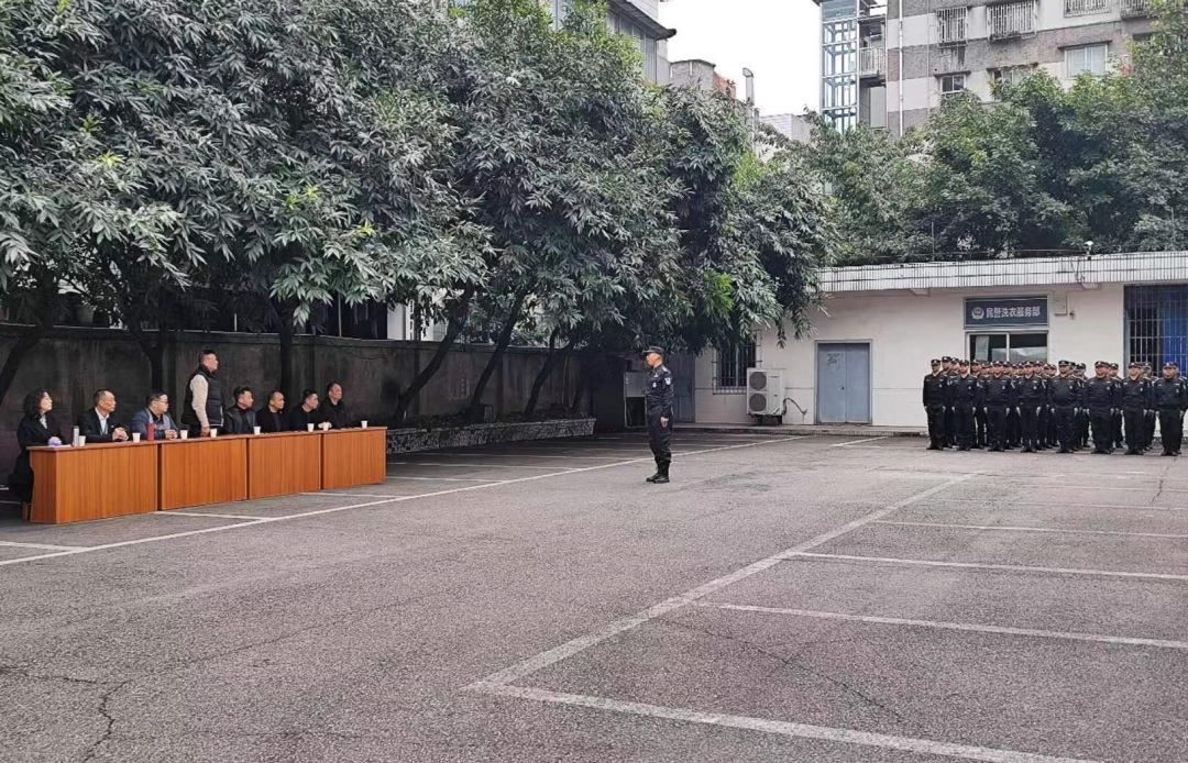 以考促训 磨练精兵|酒城护卫分公司开展2023年年终考核工作(图1) 集体考核.jpg