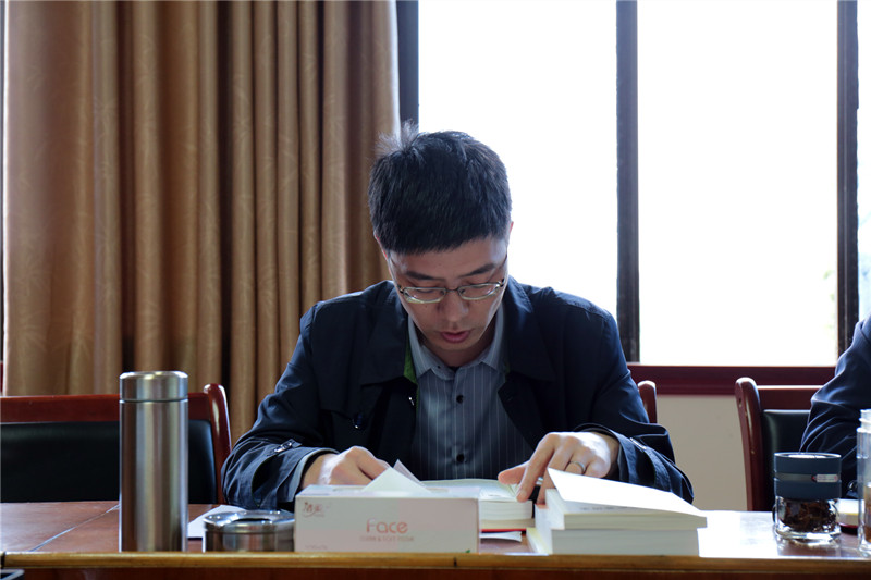 四川融通安防投资集团有限公司机关党支部开展“悦读党史”读书活动(图3)