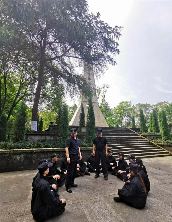 传承红色基因  践行初心使命 金盾安防职业培训学校组织师生参观 泸顺起义陈列馆(图3)