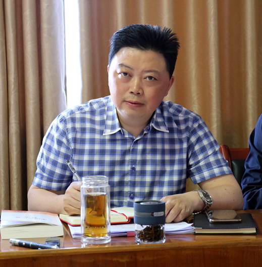四川融通安防集团集中学习《中国共产党简史》(图2) 四川融通安防集团集中学习《中国共产党简史》(图2)