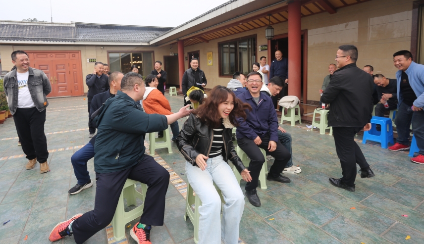 科技安防党支部与泸州市看守所党支部联合开展共建活动(图2) 5853a140070ff04465b02186174c32a.jpg